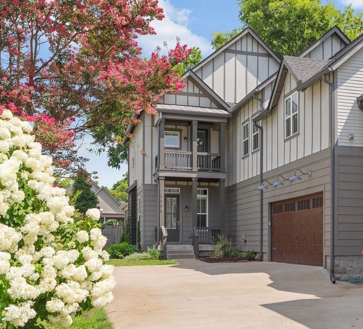 Property Photo: 908B Gale Ln TN 37204