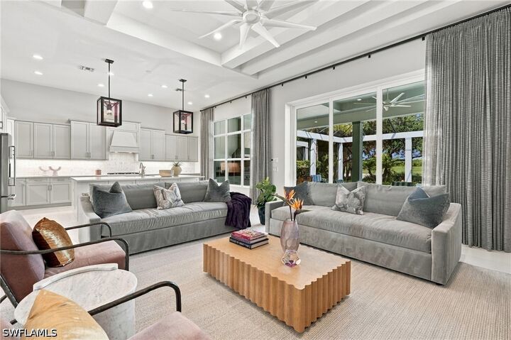 Property Photo:  3181 Capistrano Lane  FL 34114 