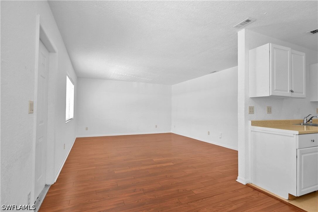 Property Photo:  4611 Bayshore Drive O5  FL 34112 
