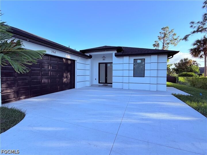 Property Photo:  194 Karlow Avenue  FL 33974 