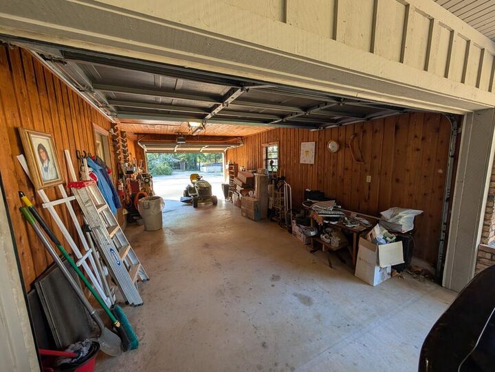 Property Photo: 912 Twin Cedar Drive TX 75948