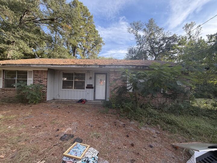 Property Photo:  401 Pershing Avenue  TX 75904 