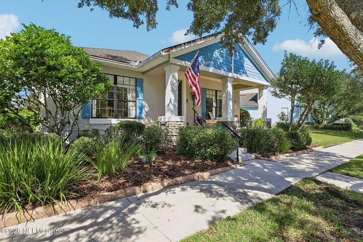 Property Photo:  676 Sunny Stroll Drive  FL 32068 