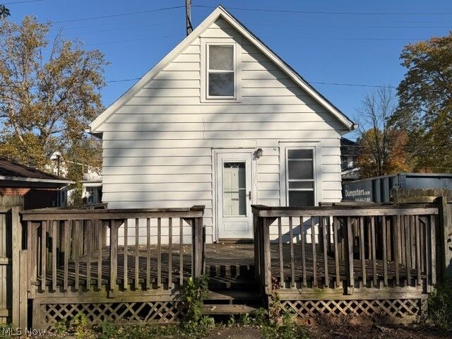 Property Photo: 432 Mussey Avenue OH 44035