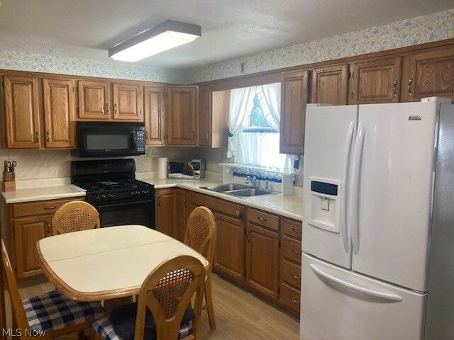 Property Photo: 3902 Niles Carver OH 44440