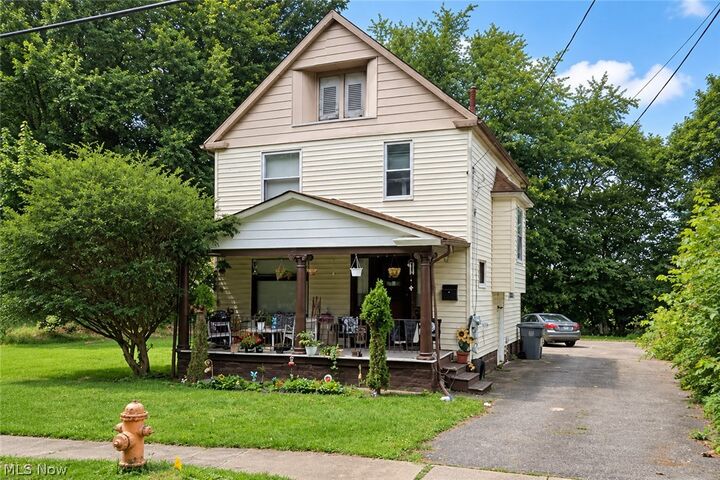 Property Photo:  722 Cassius Avenue  OH 44505 