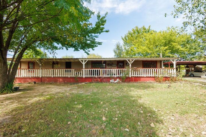 Property Photo: 173 Hurst Circle TX 75125