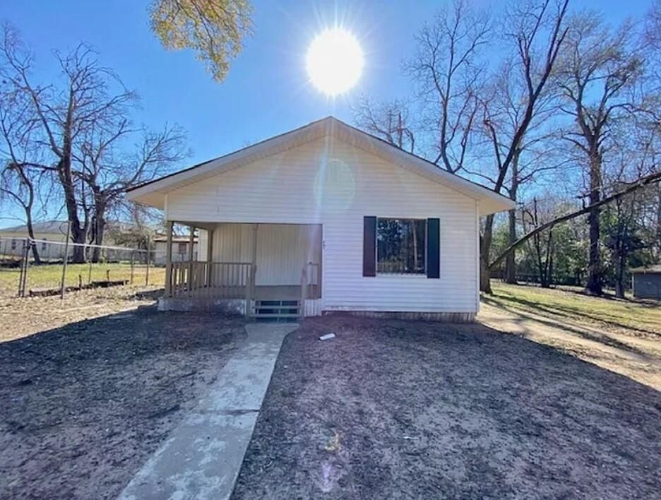 Property Photo:  243 W 74th Street  LA 71106 