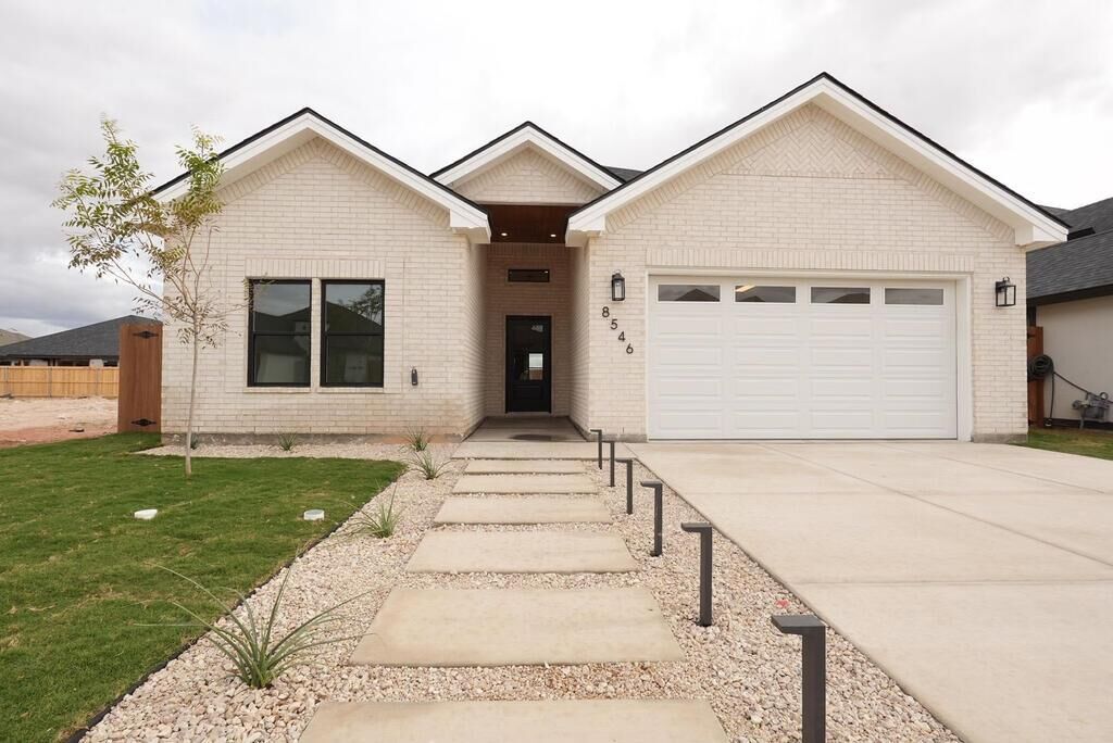 Property Photo: 8546 Luz Dr TX 79765