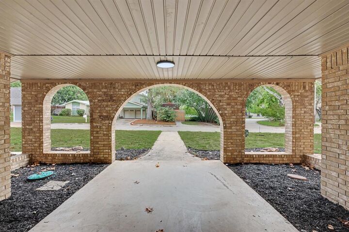 Property Photo:  1415 Sycamore Street  OK 73072 