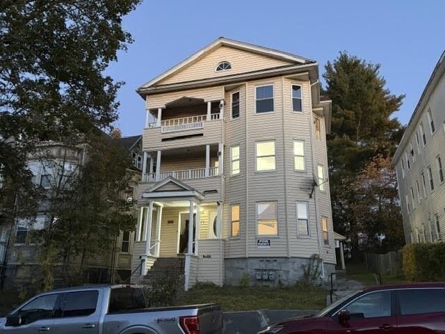 Property Photo: 17 Jones St 2 MA 01604