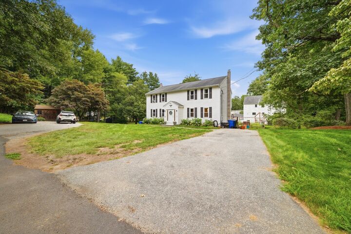 Property Photo:  10 Chestnut Rd B  MA 01450 