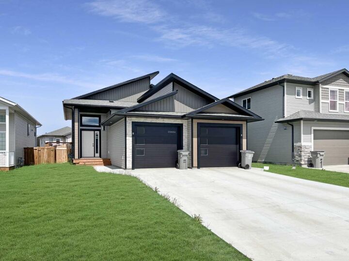 Property Photo:  10406 129 Avenue  AB T8V 6J5 