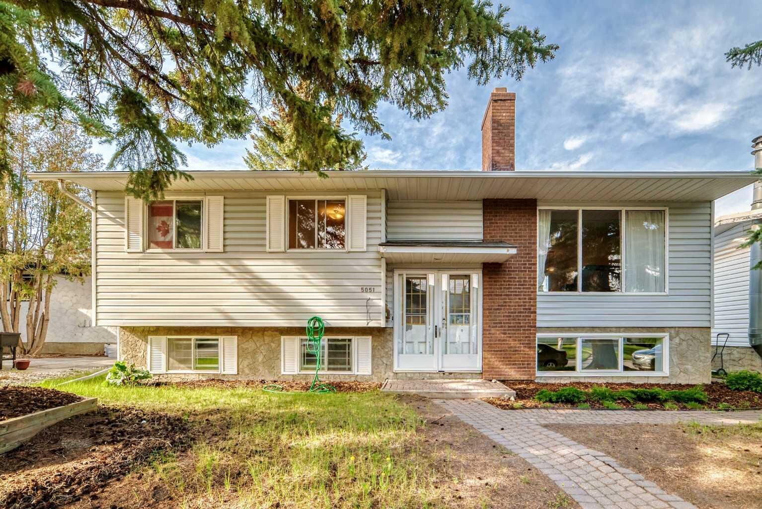 Property Photo:  5051 Vantage Crescent NW  AB T3A 1X6 