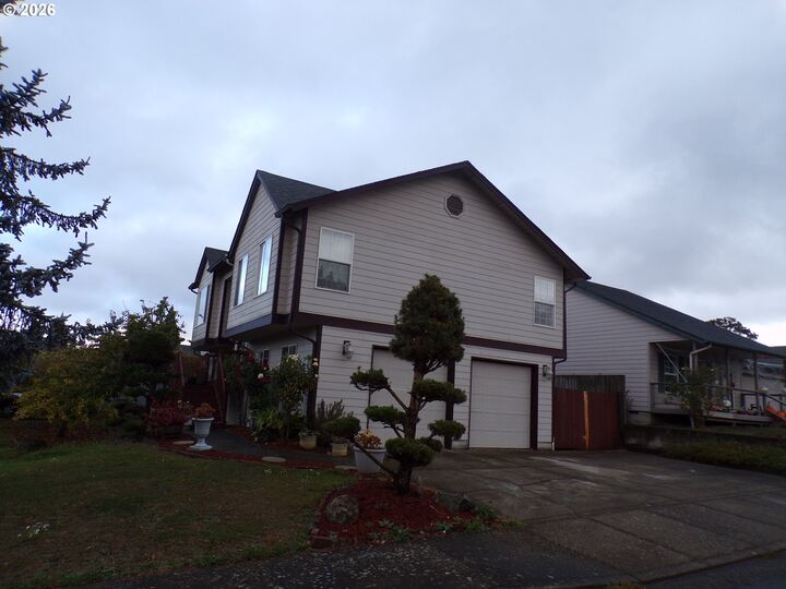 Property Photo:  995 Jev Ct  OR 97304 