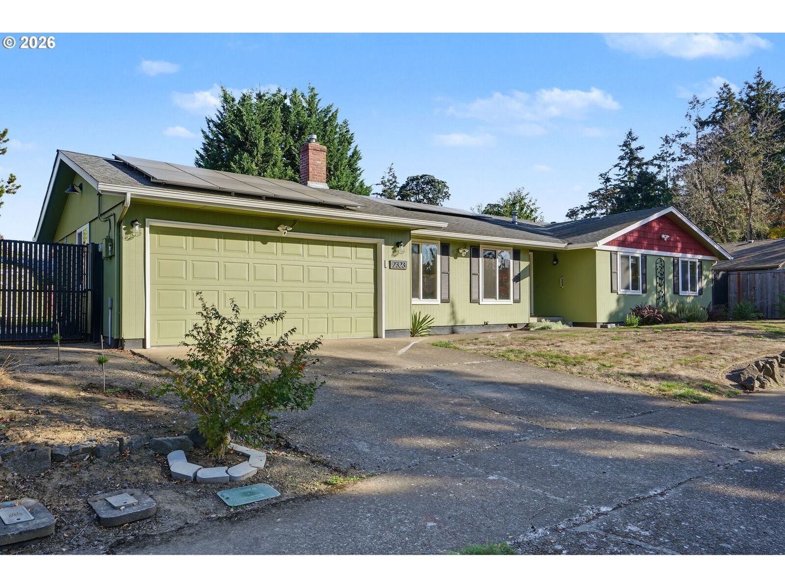 Property Photo:  2323 Latona Dr  OR 97303 
