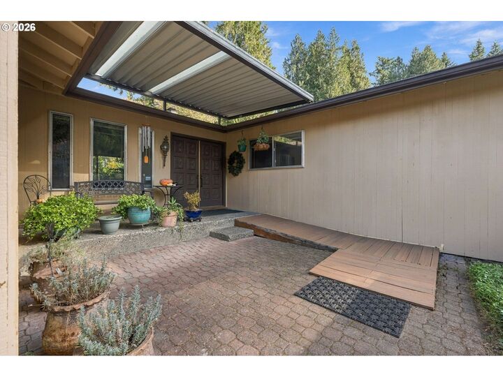 Property Photo: 7111 NE 74th Ave WA 98662