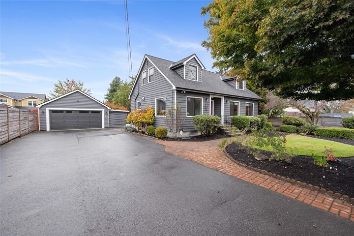 Property Photo: 2210 Mountain View Avenue W WA 98466