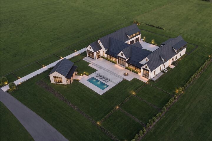 Property Photo:  302  Stolen Horse Court  WA 99362 