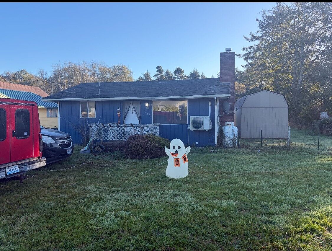 Property Photo: 1030 S Forest Street WA 98595