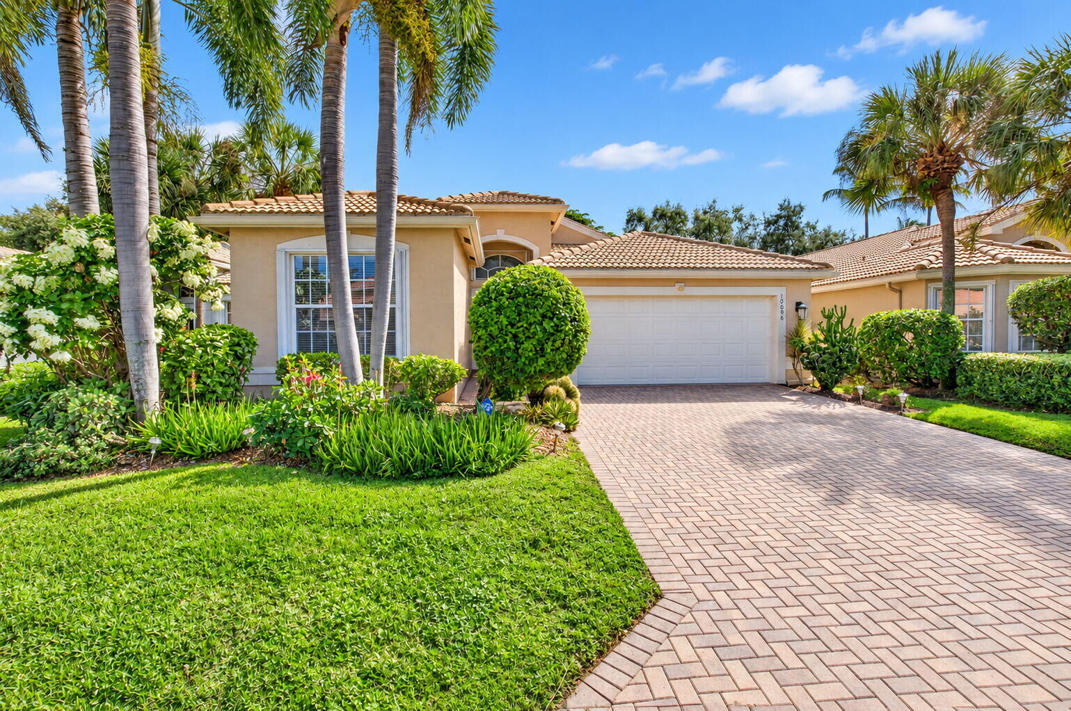 Property Photo:  10606 Conway Trail  FL 33437 