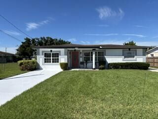 Property Photo:  1803 N 16th Street  FL 34950 