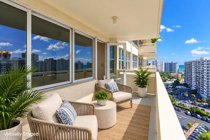 Property Photo:  3200 NE 36th Street 1618  FL 33308 