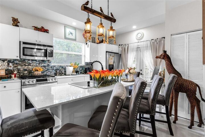 Property Photo:  16020 SW 208th Avenue 102  FL 33187 