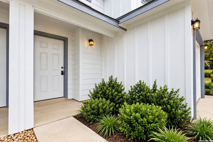 Property Photo: 812 Ryan Xing TX 78253