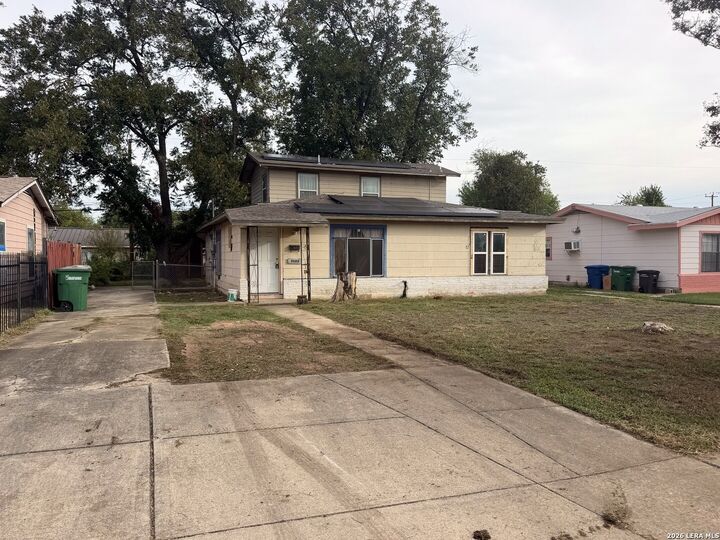 Property Photo:  2023 Bronte St  TX 78207 