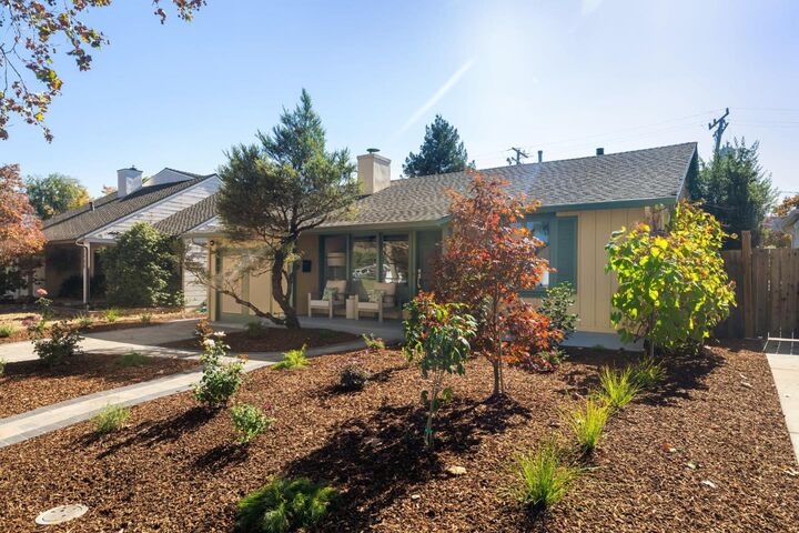 Property Photo:  1742 Anamor Street  CA 94061 