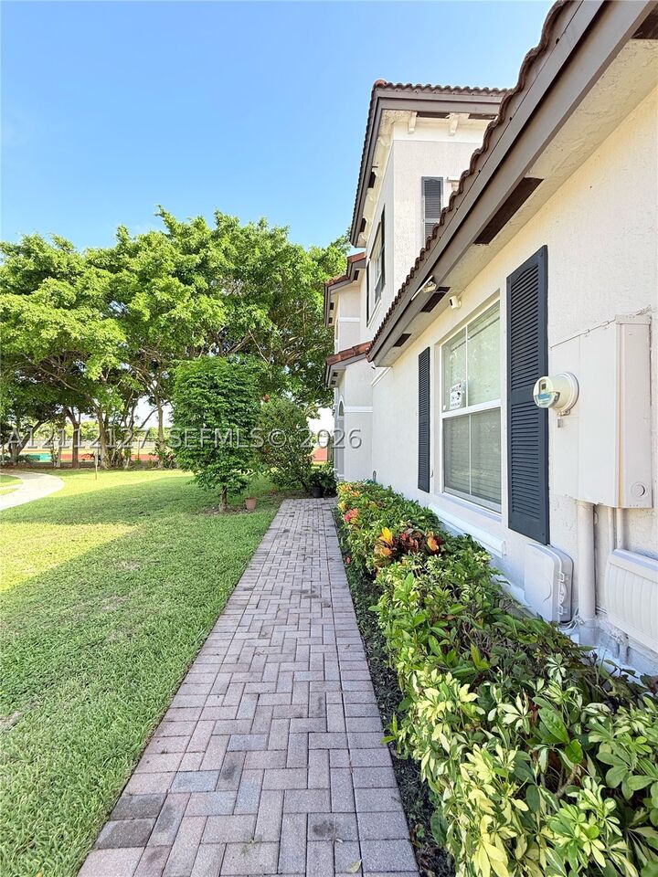 Property Photo:  15260 SW 91st Ln  FL 33196 