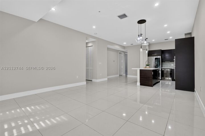 Property Photo:  10305 NW 63rd Ter 102  FL 33178 