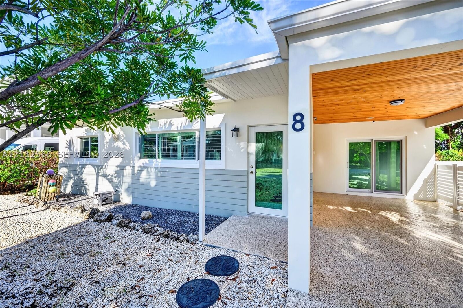 Property Photo:  8 Ocean View Blvd  FL 33037 