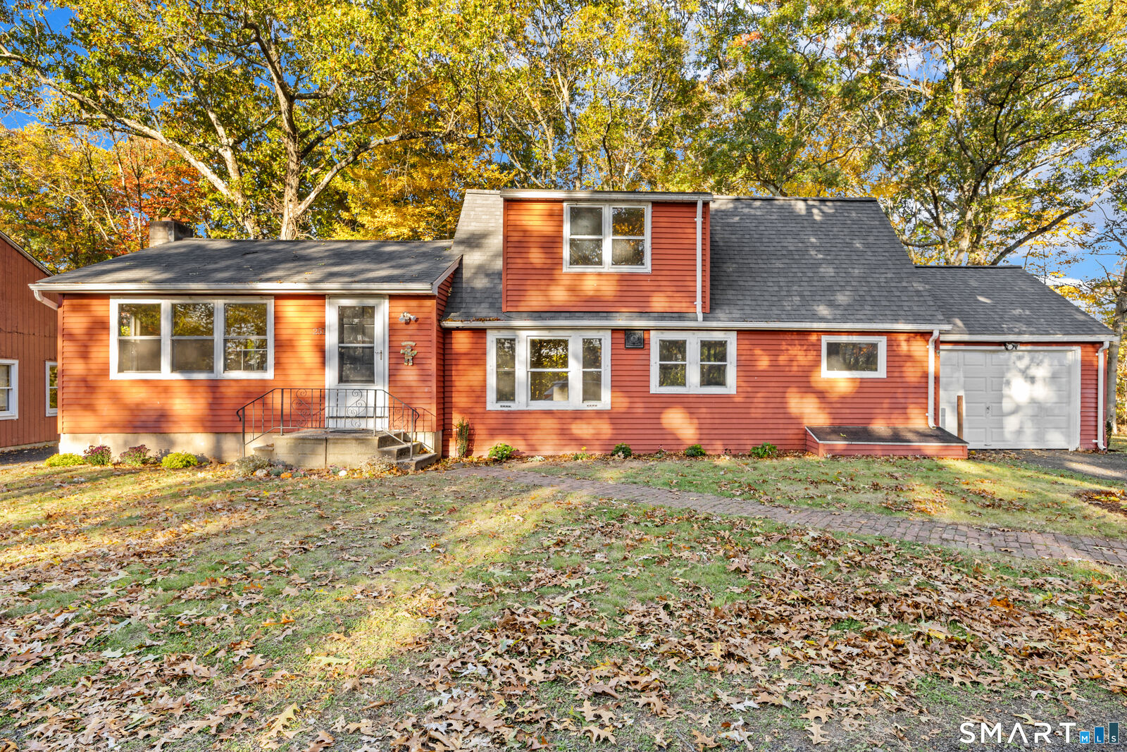 Property Photo:  251 East Johnson Avenue  CT 06410 