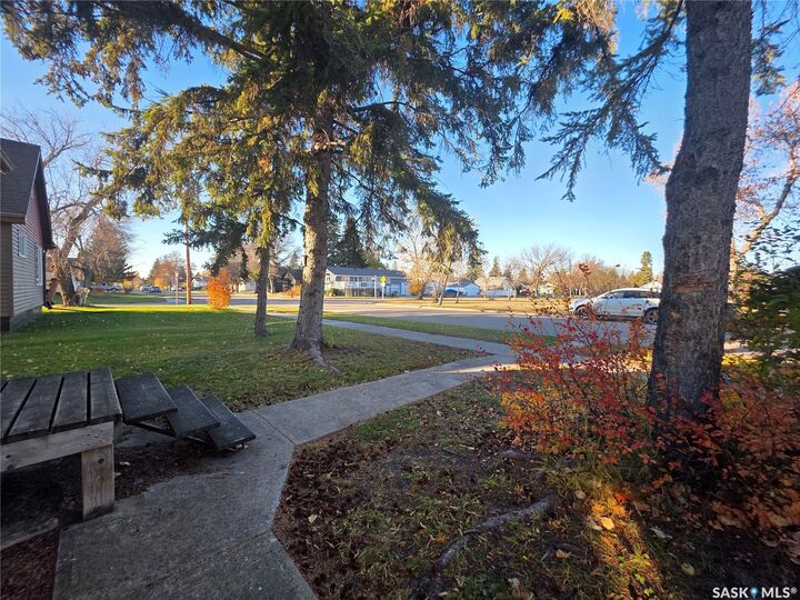 Property Photo: 257 6th Avenue W SK S0A 2P0