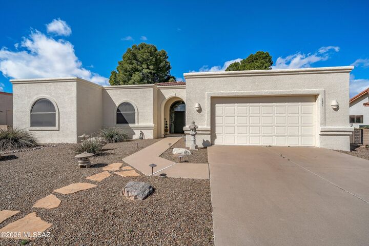 Property Photo: 1421 N Abrego Drive AZ 85614
