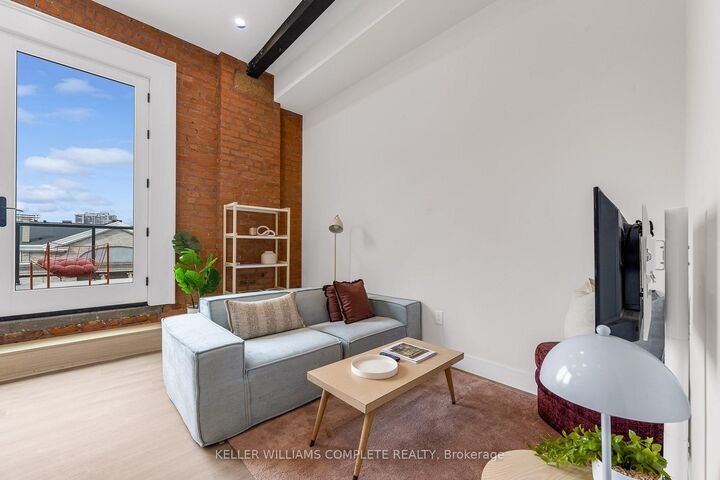 Property Photo:  56 York Boulevard 211  ON L8R 0A2 