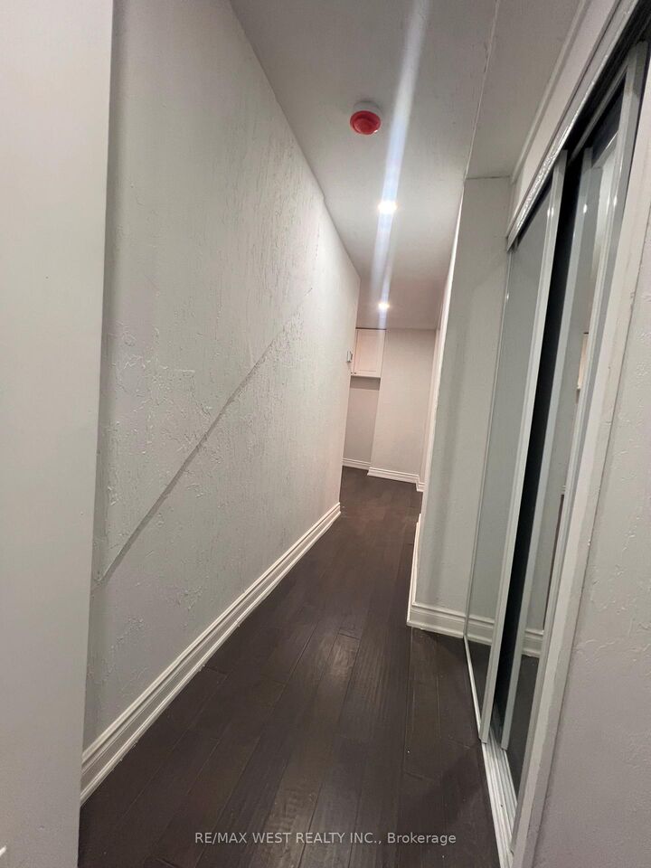 Property Photo:  181 Cedric Avenue Main  ON M6C 3X7 