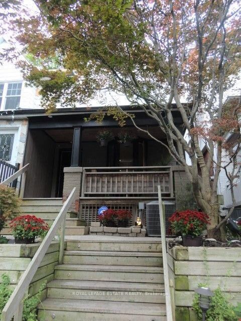 Property Photo:  190 Wineva Avenue Bsmt  ON M4E 2T4 