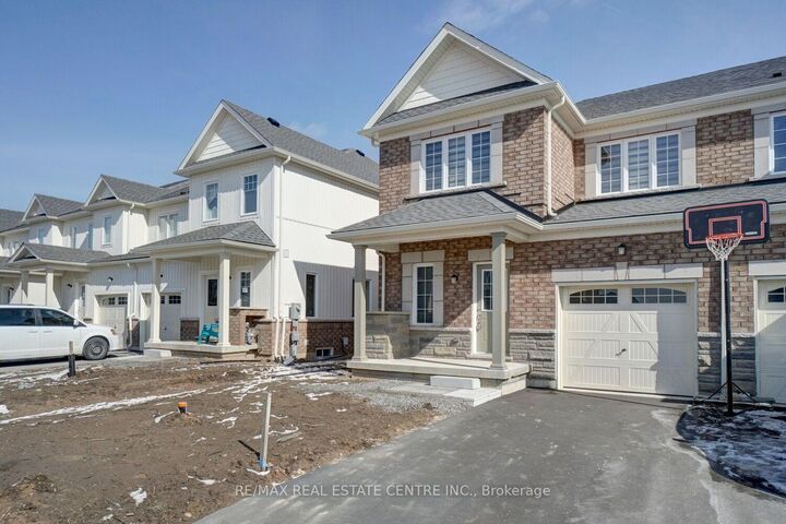 Property Photo: 1202 Plato Drive ON L2A 0C7