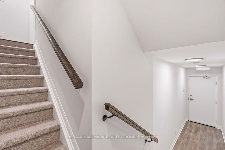 Property Photo:  201 Glenroy Gilbert Drive 11  ON K2J 7N7 