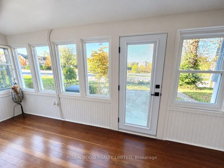 Property Photo: 160 Oakdale Avenue ON L2P 2K9