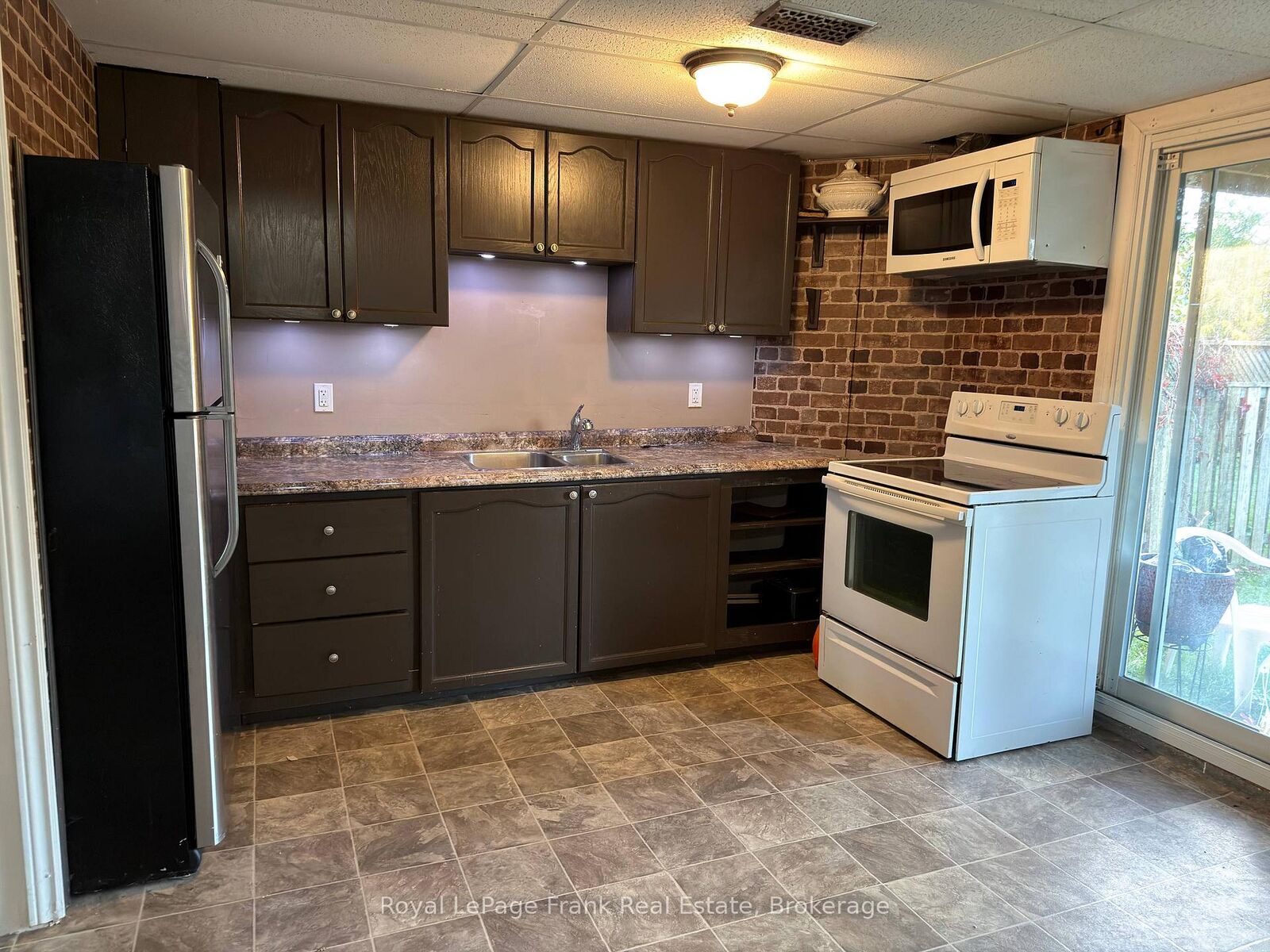 Property Photo:  68 Oke Road Bsmt  ON L1E 2V1 