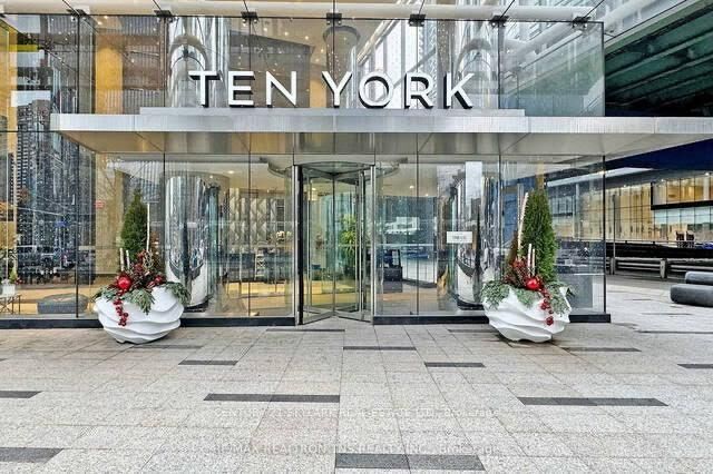 Property Photo:  10 York Street 3808  ON M5J 0E1 