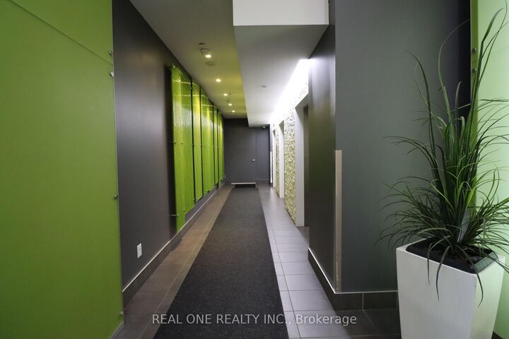 Property Photo: 365 Prince Of Wales Drive 2208 ON L5B 0G6
