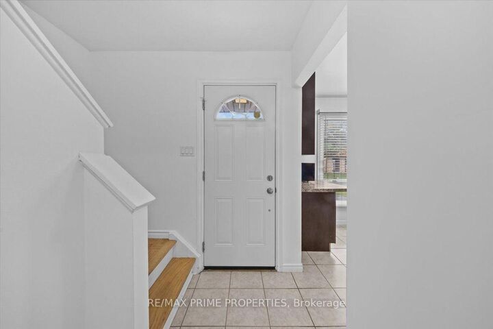 Property Photo: 6252 Castille Court 29 ON K1C 1X5