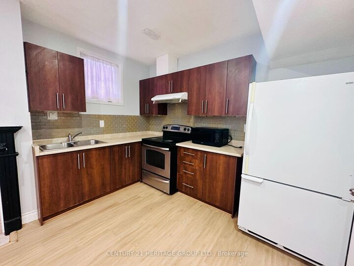 Property Photo: 135 Cheltenham Road Basement ON L3Z 2A5