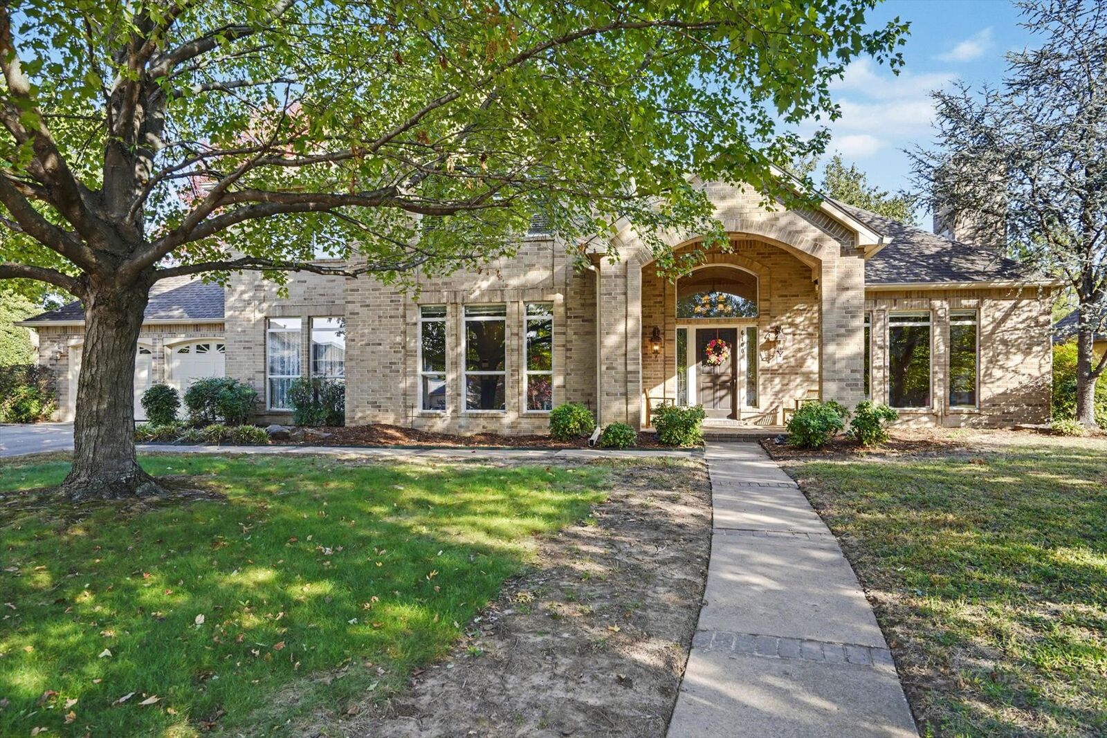 Property Photo: 6100 W Phoenix Court OK 74011