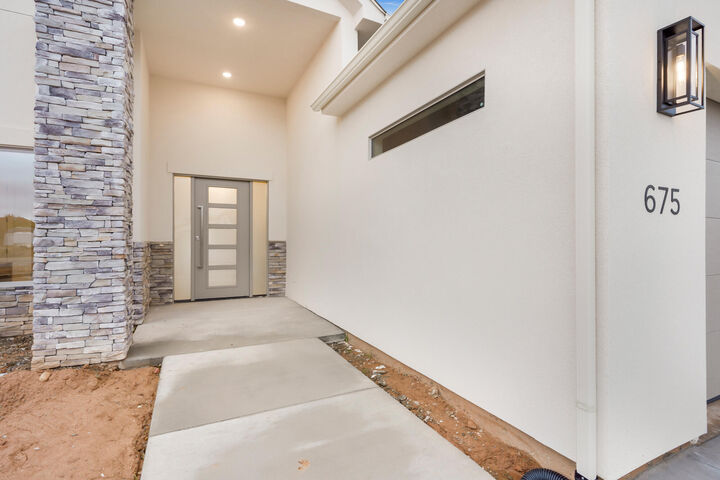 Property Photo:  675 E 5140 N  UT 84721 